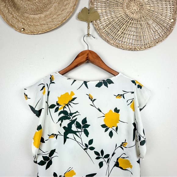 Cabi 3963 Birdwatcher Floral Crossover Flutter Sleeve Blouse XS - Picture 5 of 10